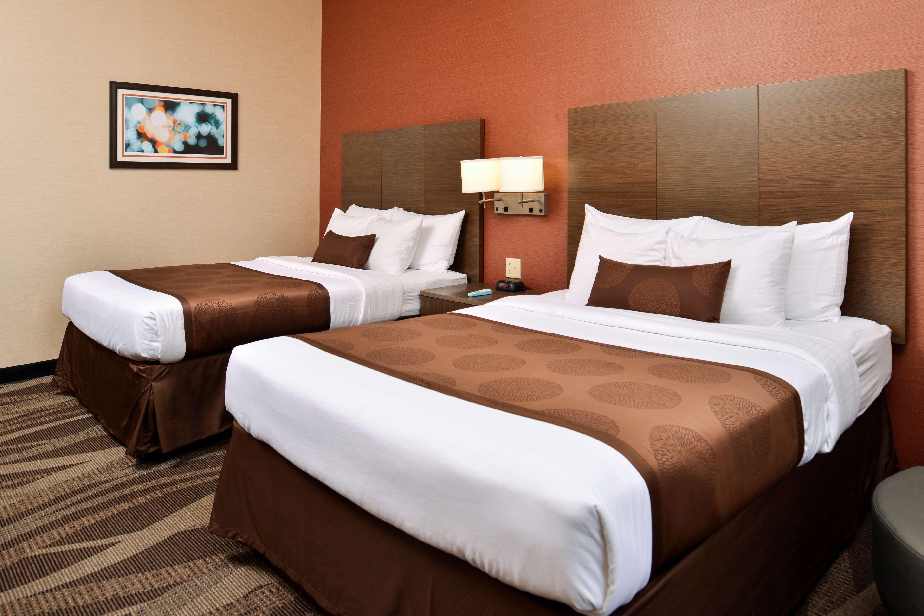 Best Western Plus University Inn Olean Esterno foto