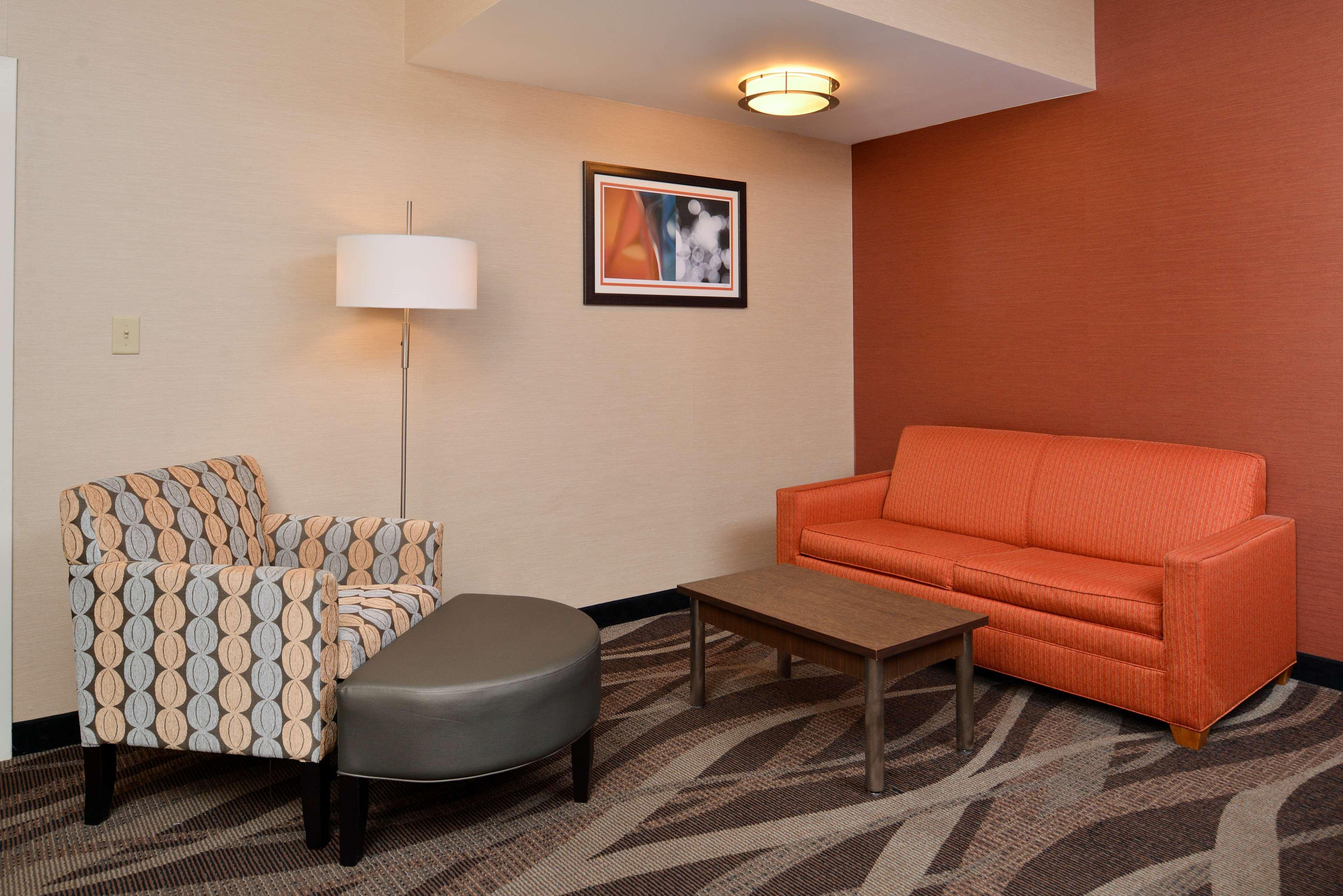 Best Western Plus University Inn Olean Esterno foto