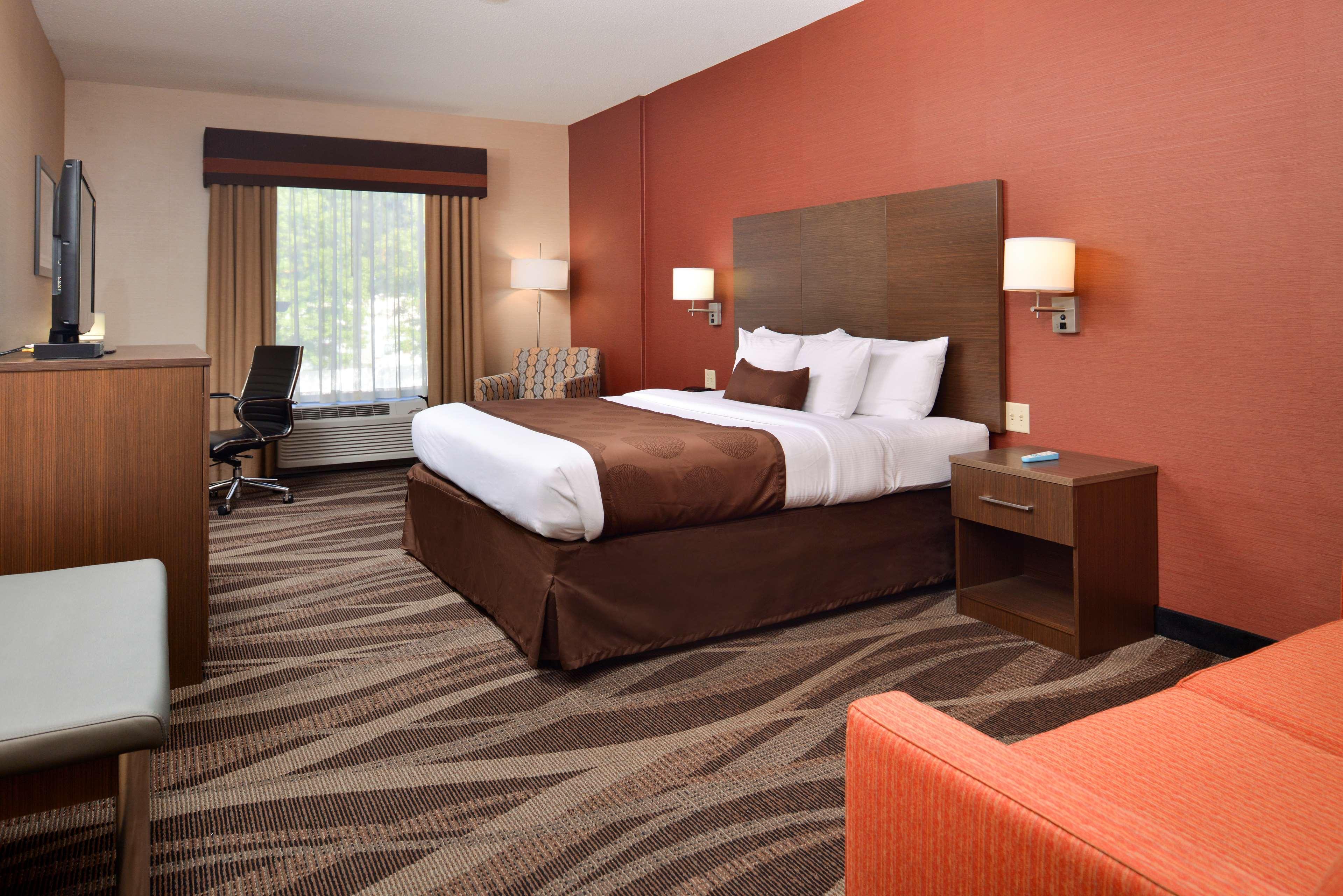 Best Western Plus University Inn Olean Esterno foto